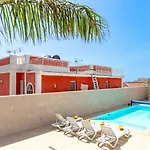 Dom wakacyjny Anastasia Ii With Heated Pool
