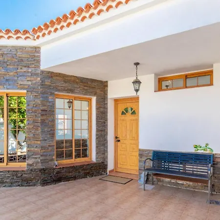 Luna Ii With Heated Pool Holiday home