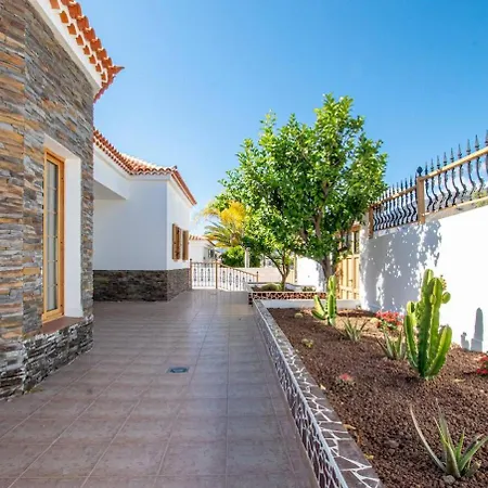 Holiday home Luna Ii With Heated Pool *