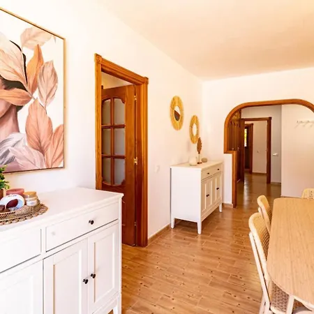 Luna Ii With Heated Pool Holiday home