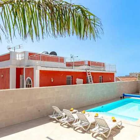 Holiday home Luna Ii With Heated Pool